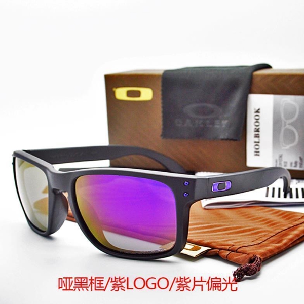 オークリー正面デザイン